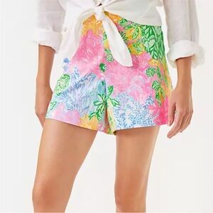 NWT Lilly Pulitzer 5" Alista Short In Multi Bright Delight Patch size XL